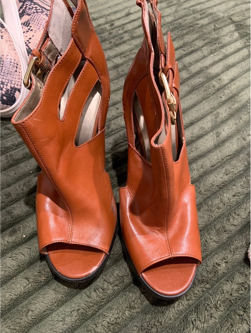 Guess brown cutout peep-toe heeled booties